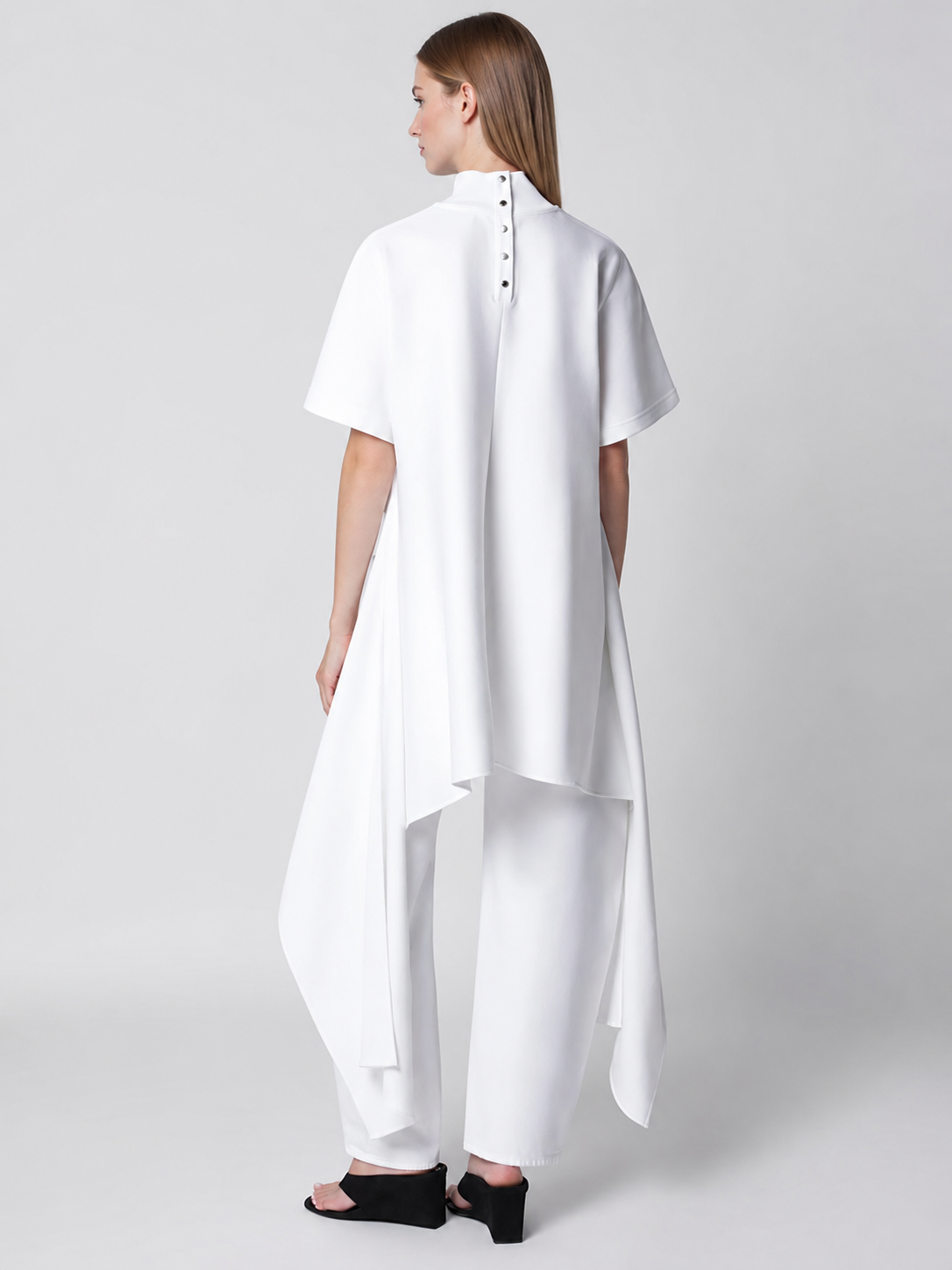 White High-Low Mock Neck Tunic Top